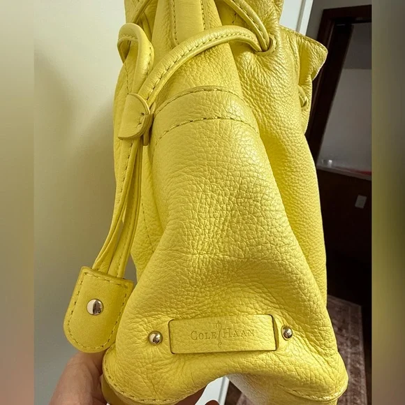 Cole Haan Yellow Leather Hobo Bucket Style Bag Great Condition - Picture 3 of 12
